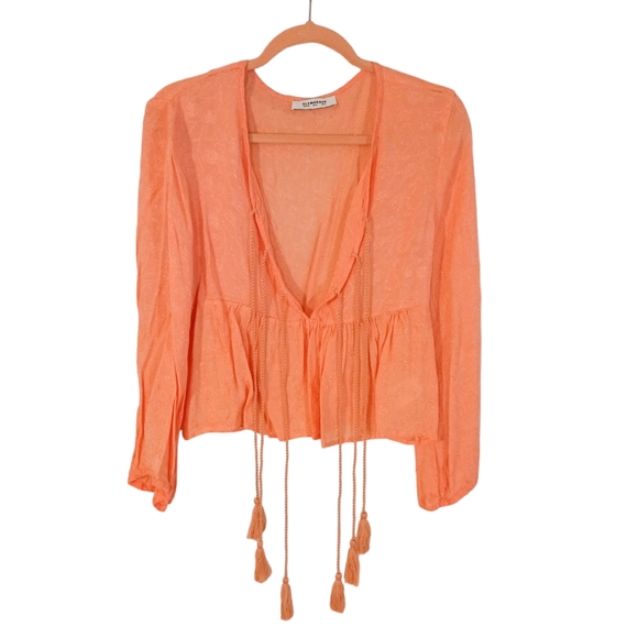 Glamorous Jacquard Blouse With Tassle Ties | US 8 - Picture 4 of 7